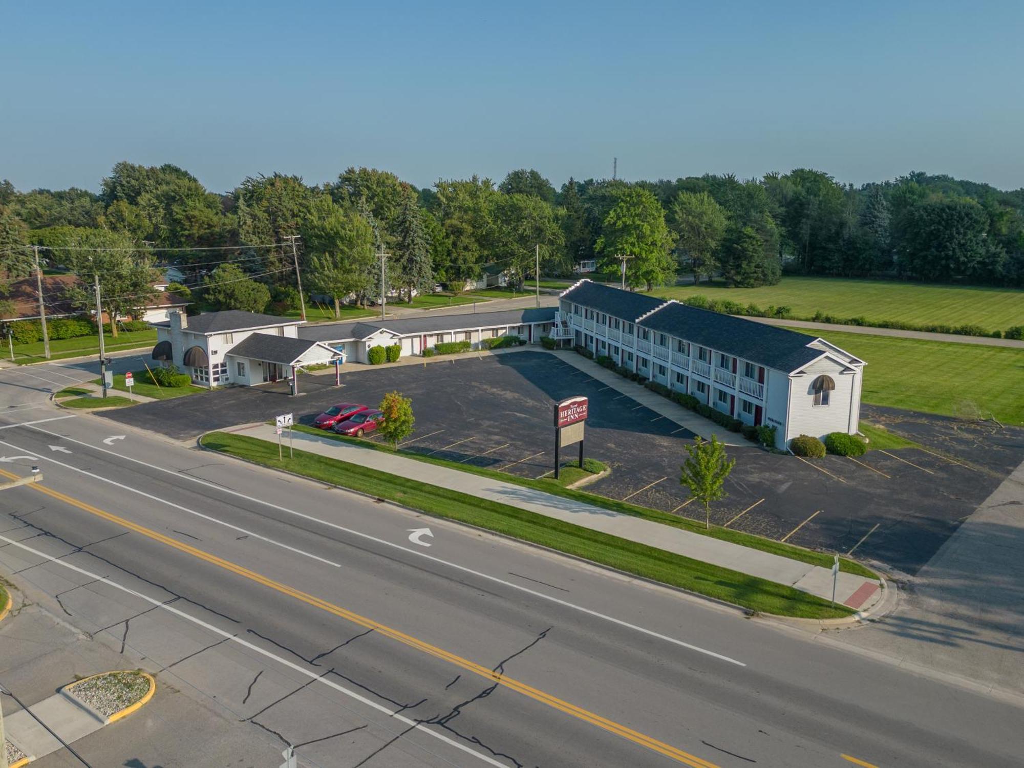 Thumb Heritage Inn Sandusky Esterno foto