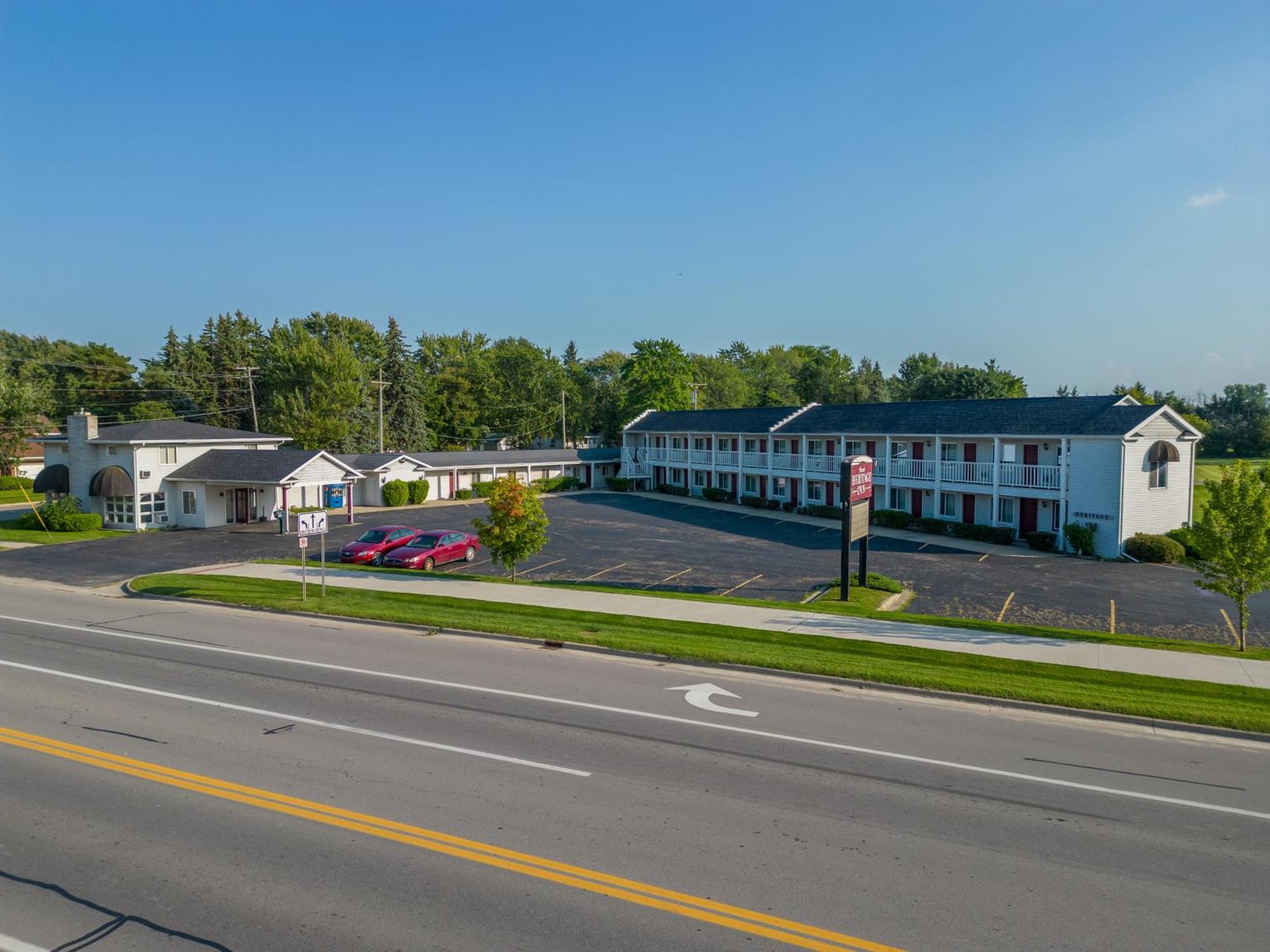 Thumb Heritage Inn Sandusky Esterno foto